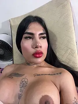 Snapshot of saragill323 chatting on 01/24/25, 12:52 saragill323 online show from 01/24/25, 12:52