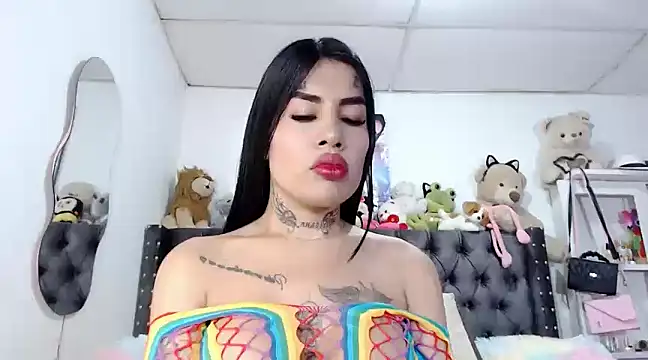 Snapshot of saragill323 chatting on 02/04/25, 07:33 saragill323 online show from 02/04/25, 07:33