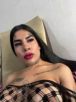 Snapshot of saragill323 chatting on 03/11/25, 06:30 saragill323 online show from 03/11/25, 06:30