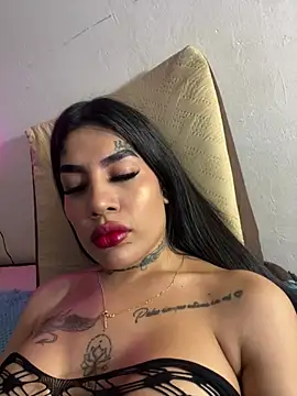 Snapshot of saragill323 chatting on 03/22/25, 06:36 saragill323 online show from 03/22/25, 06:36