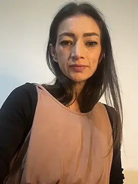 Snapshot of Yulia_sx chatting on 03/06/25, 08:48 Yulia sx online show from 03/06/25, 08:48