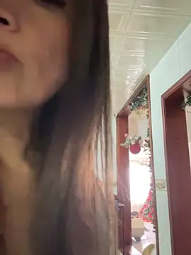 Snapshot of Yulia_sx chatting on 12/16/25, 06:13 Yulia sx online show from 12/16/25, 06:13