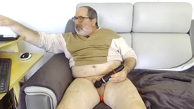 gillou1234 online show from 03/26/26, 12:33