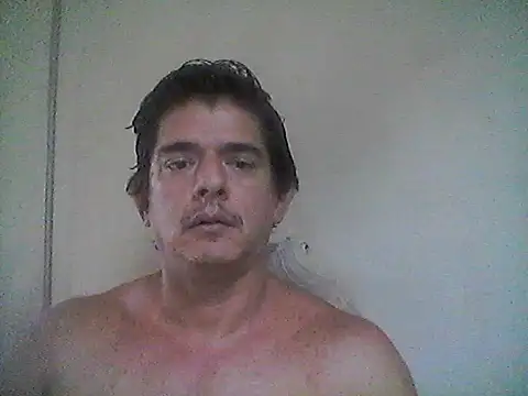 Snapshot of Marobronco chatting on 05/19/26, 12:55 Marobronco online show from 05/19/26, 12:55