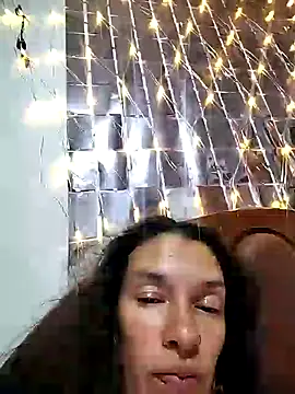 Snapshot of rebekka_simpson chatting on 12/03/24, 11:35 rebekka simpson online show from 12/03/24, 11:35