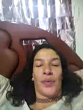 Snapshot of rebekka_simpson chatting on 01/06/25, 12:59 rebekka simpson online show from 01/06/25, 12:59