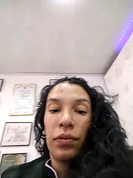 Snapshot of rebekka_simpson chatting on 02/22/25, 04:40 rebekka simpson online show from 02/22/25, 04:40