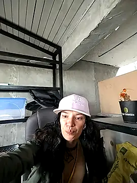 Snapshot of rebekka_simpson chatting on 03/02/25, 06:30 rebekka simpson online show from 03/02/25, 06:30