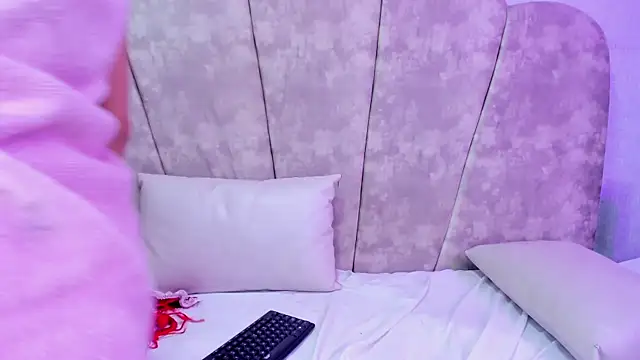 Snapshot of Online_sex chatting on 03/21/25, 08:50 Online sex online show from 03/21/25, 08:50