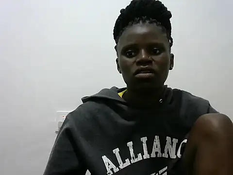 Snapshot of hottgirlval chatting on 06/21/26, 03:14 hottgirlval online show from 06/21/26, 03:14