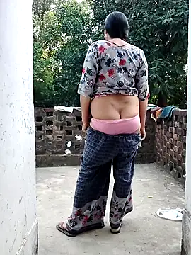 Hot-rubina online show from 10/13/25, 10:04