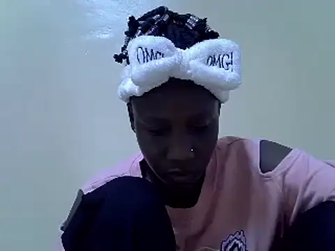 Snapshot of Spicey_diana chatting on 01/21/25, 03:43 Spicey diana online show from 01/21/25, 03:43