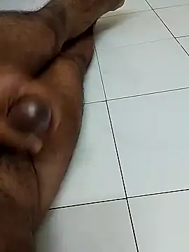 Snapshot of cenyon124 chatting on 01/28/25, 09:08 cenyon124 online show from 01/28/25, 09:08