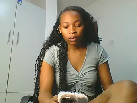 Snapshot of _Becky002 chatting on 06/05/26, 08:42 Becky002 online show from 06/05/26, 08:42