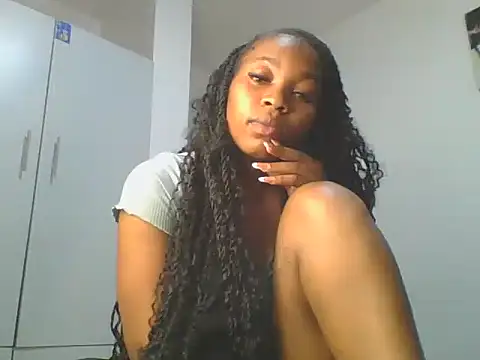 Snapshot of _Becky002 chatting on 06/06/26, 10:53 Becky002 online show from 06/06/26, 10:53