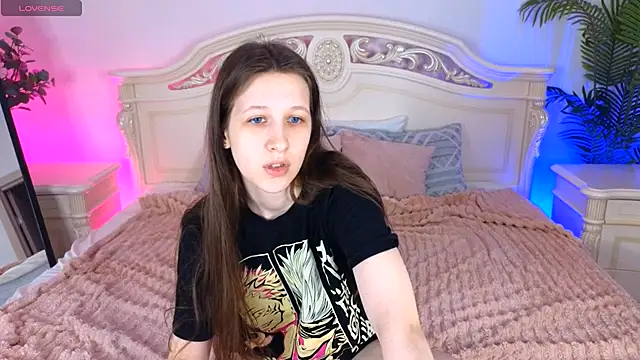 ur kitty   online show from 09/29/25, 12:10