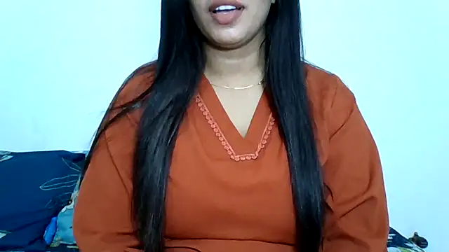 Snapshot of sparkling_queen chatting on 03/20/25, 12:53 sparkling queen online show from 03/20/25, 12:53