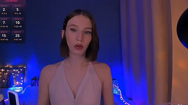 Snapshot of ellaamber chatting on 01/05/25, 09:57 ellaamber online show from 01/05/25, 09:57