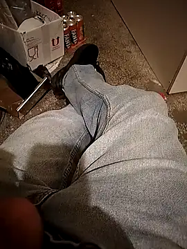 A man in public online show from 09/24/25, 07:39