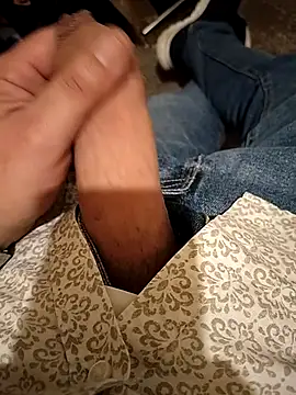 A man in public online show from 10/23/25, 11:31