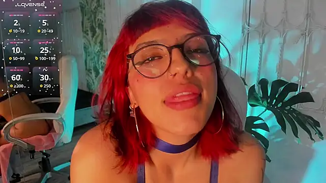 cute hollywood online show from 09/21/25, 08:21