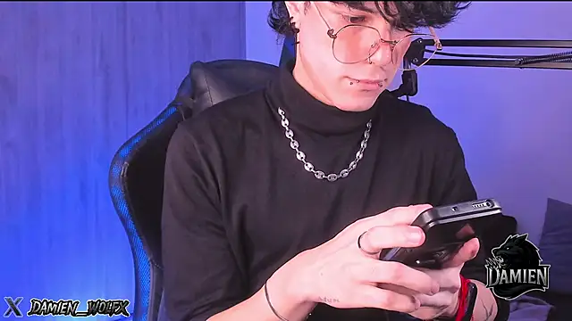 cinnamon boyxxx online show from 09/19/25, 02:24