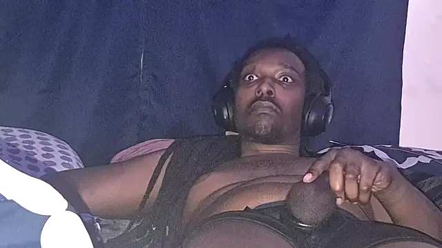 suzyswallowsxxx704 online show from 03/03/26, 06:25