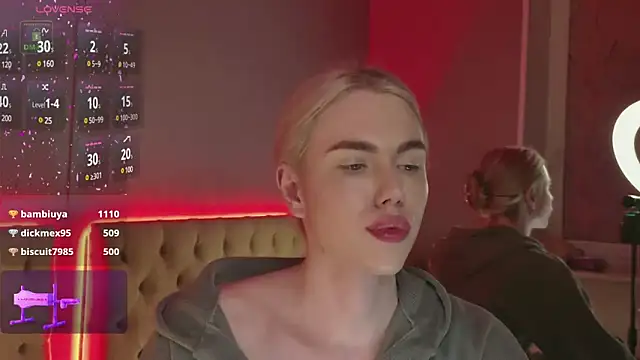 DanielPaige  online show from 02/14/25, 07:33