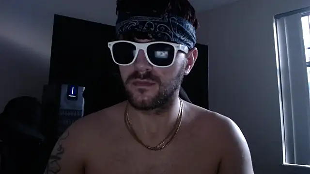 Snapshot of jonnybans chatting on 10/04/25, 11:25 jonnybans online show from 10/04/25, 11:25