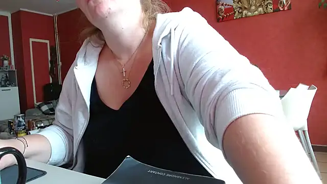 Snapshot of cruellaculdenfer67 chatting on 07/21/26, 07:32 cruellaculdenfer67 online show from 07/21/26, 07:32