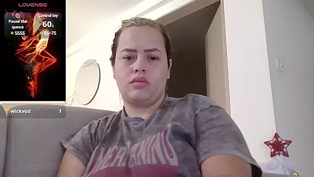 Snapshot of saramartinez1000 chatting on 12/09/24, 03:44 saramartinez1000 online show from 12/09/24, 03:44