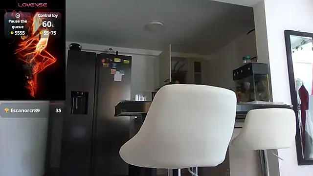 Snapshot of saramartinez1000 chatting on 02/27/25, 07:04 saramartinez1000 online show from 02/27/25, 07:04