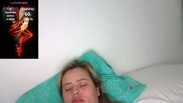 Snapshot of saramartinez1000 chatting on 03/05/25, 03:08 saramartinez1000 online show from 03/05/25, 03:08