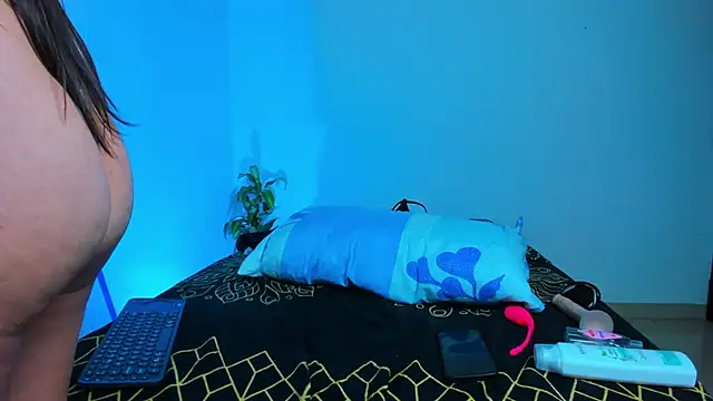 Snapshot of channel_420 chatting on 01/03/25, 02:32 channel 420 online show from 01/03/25, 02:32