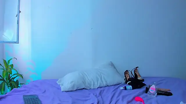 Snapshot of channel_420 chatting on 02/15/25, 02:44 channel 420 online show from 02/15/25, 02:44