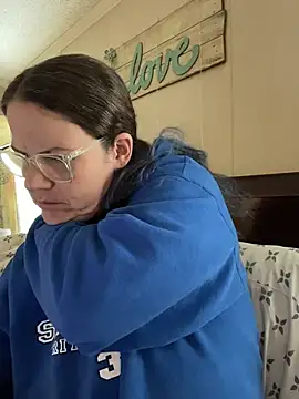 velvetta  online show from 11/18/25, 05:17