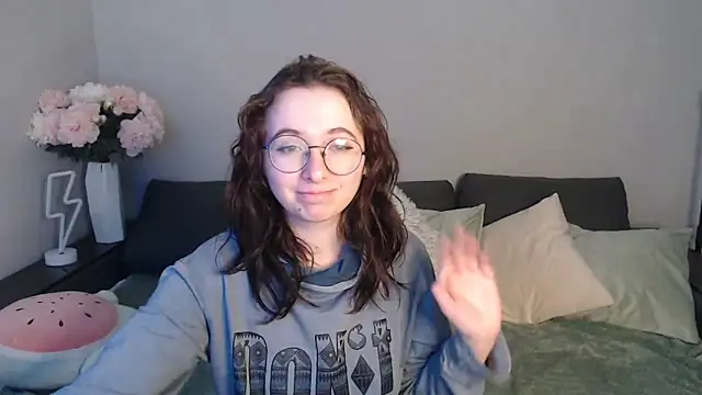 Mini Diva online show from 02/09/25, 09:16