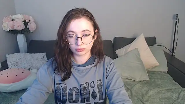 Mini Diva online show from 03/09/25, 09:13