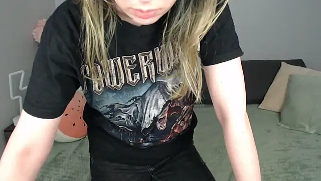 Mini Diva online show from 09/12/25, 08:03