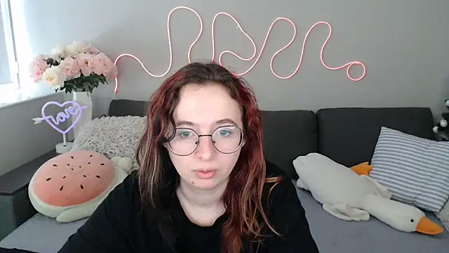 Mini Diva online show from 03/01/26, 09:33