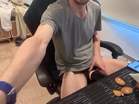 nicolaaaaas online show from 10/14/25, 08:31