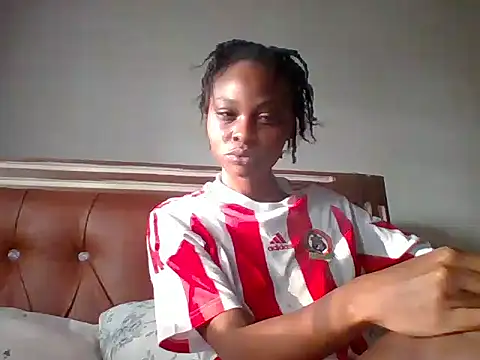 Snapshot of Toxique_ chatting on 12/13/24, 02:38 Toxique online show from 12/13/24, 02:38