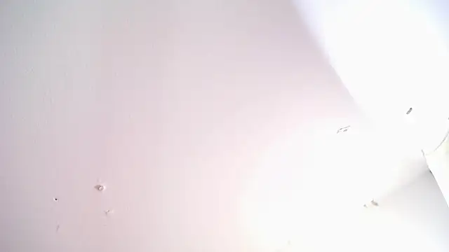 luly pink online show from 11/08/25, 04:01