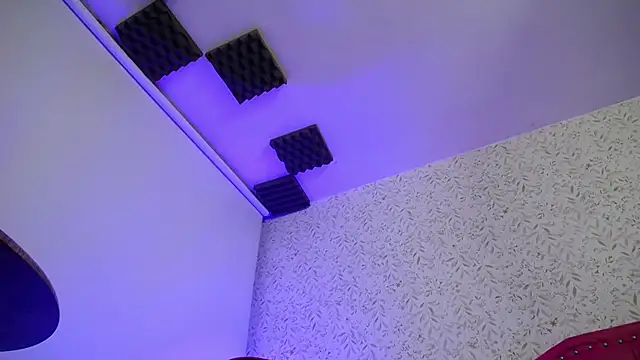 luly pink online show from 01/08/26, 04:04