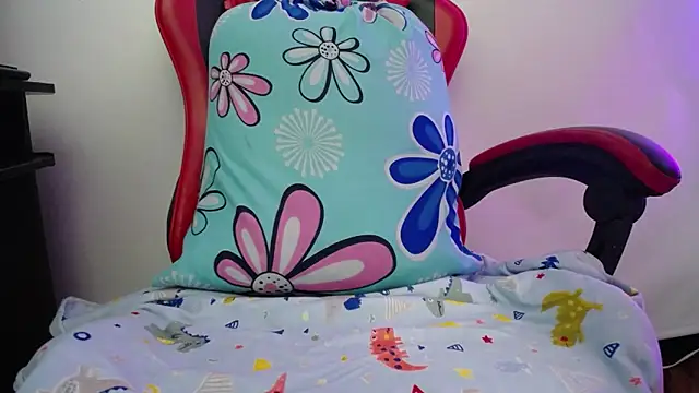 luly pink online show from 03/20/26, 03:33