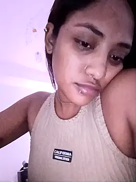 Snapshot of VictoireFeller chatting on 12/18/25, 05:46 VictoireFeller online show from 12/18/25, 05:46