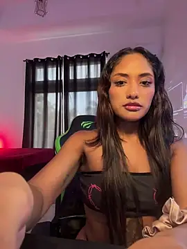 Snapshot of VictoireFeller chatting on 02/04/26, 10:26 VictoireFeller online show from 02/04/26, 10:26