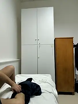 onbifeet online show from 03/03/25, 12:15