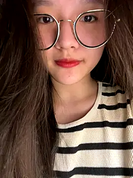 Krixxi22 online show from 11/01/25, 02:08