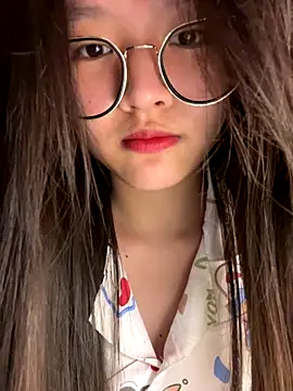 Krixxi22 online show from 11/17/25, 04:46